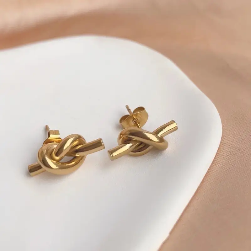 Pendientes nudo